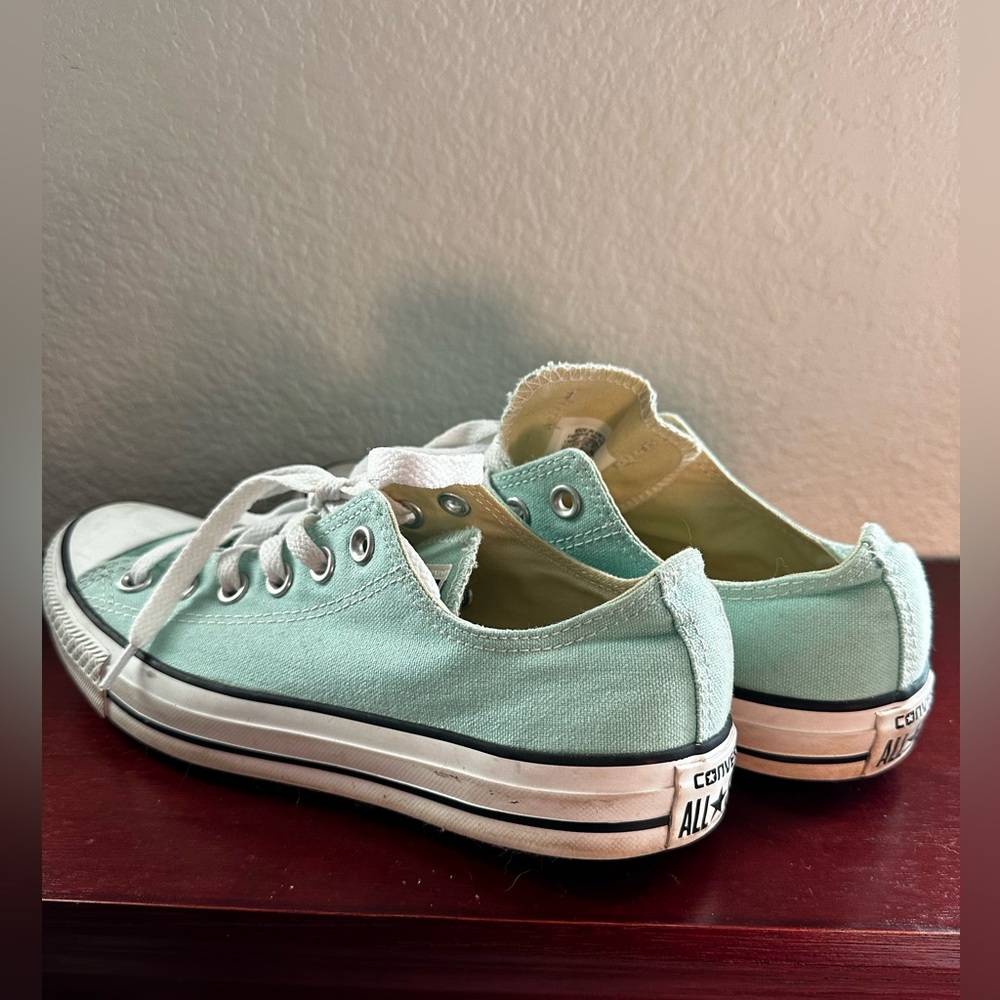 Converse Mint chucks M6 W8